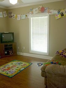 1st image of 5025 Laura Ln