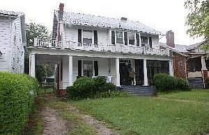 1st image of 3008 Noble Ave