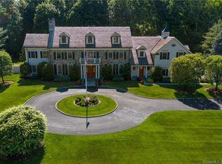 78 Devonwood Ln, New Canaan, CT 06840