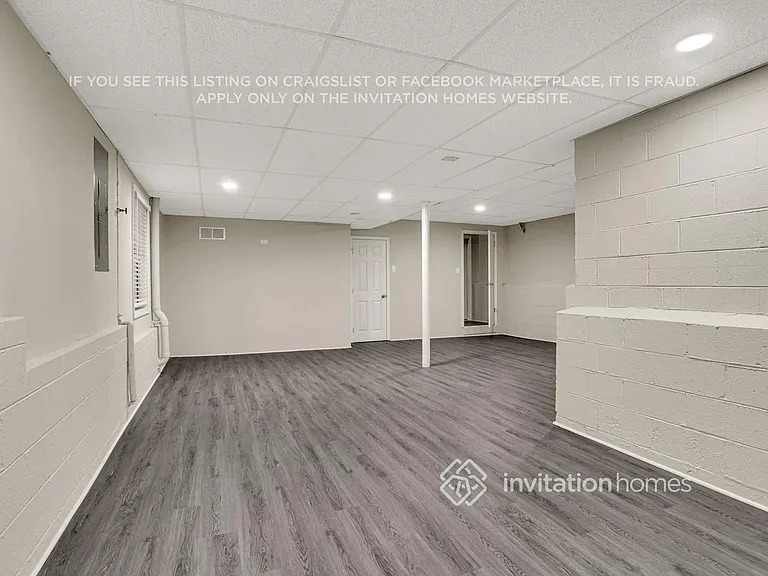 4040 Maxanne Dr NW — Photo 14