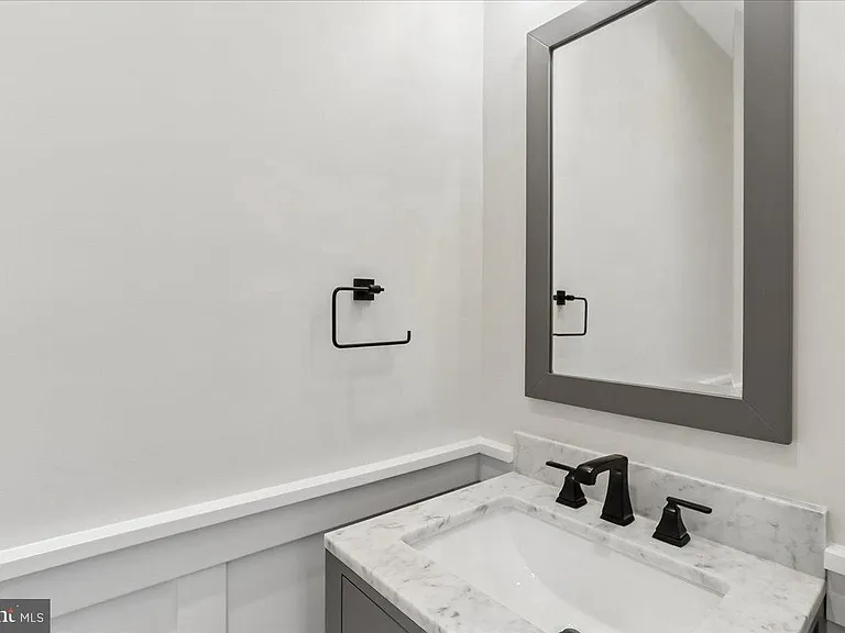 3929 Fulton St NW #A — Photo 10