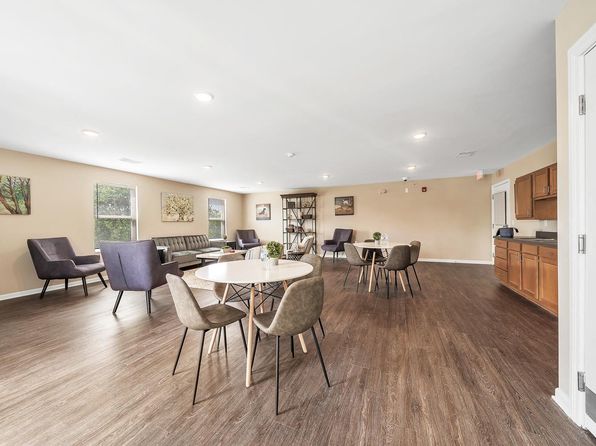 5 Carter St #405