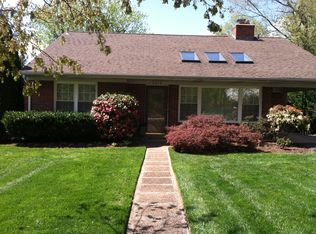 7512 Glenriddle Rd, Bethesda, MD 20817