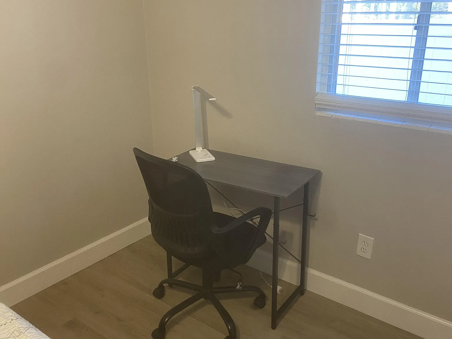 4 bed, 4.0 bath, 2494 sqft, $1,061 — Photo 3