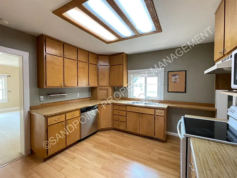 501 N Boyer Ave — Photo 24