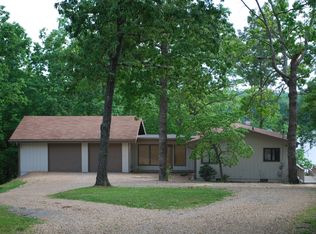 1080 Holiday Dr, Crossville, TN 38555