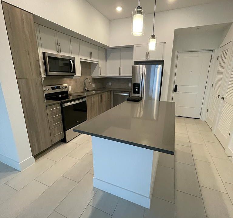 1st image of 10257 NW 76th Ln #228