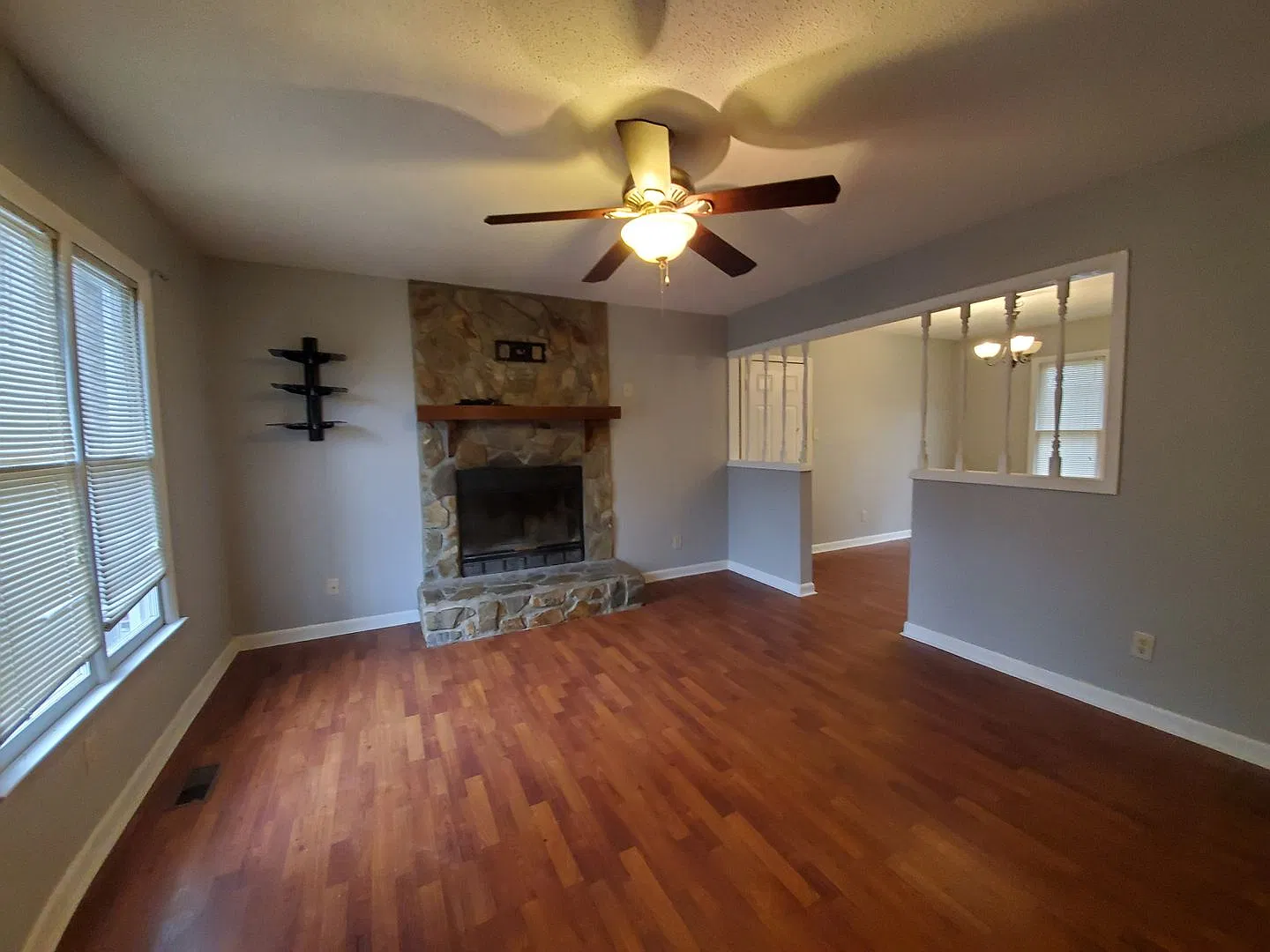 3 bed, 2.0 bath, 1168 sqft, $1,600 — Photo 3