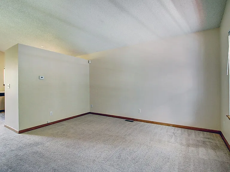 12540 Beach St — Photo 6