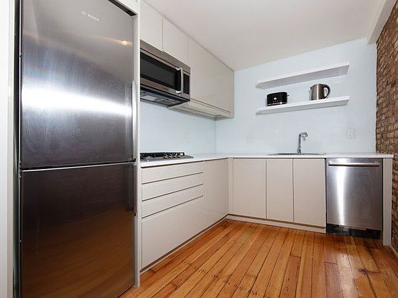 5th image of 857 Carroll St #1
