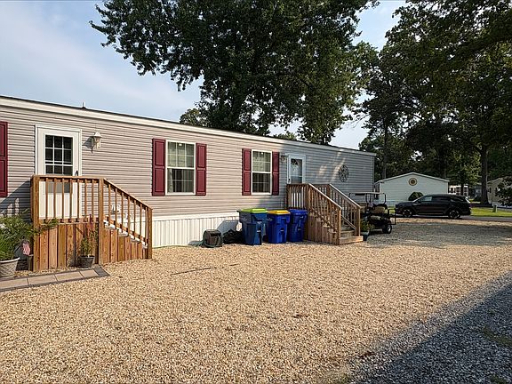2nd image of 25872 American St #604