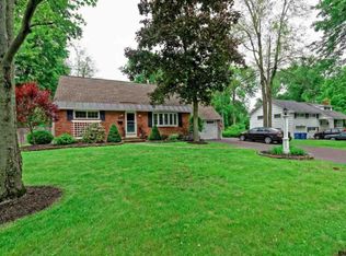 1921 Dover Rd, Niskayuna, NY 12309