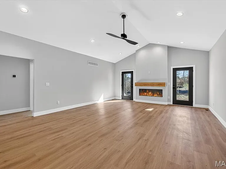 15308 Batesville Ct — Photo 7