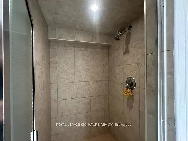 445 Donlands Ave #LOWER — Photo 18
