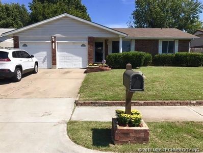 3627 S 106th Ave E, Tulsa, OK, 74146
