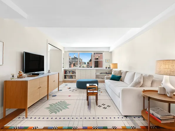 101 West 12th Street image 1 of 9