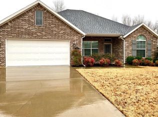 4051 Benjamin Ln, Springdale, AR 72764