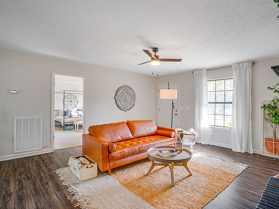 5th image of 205 Rachel Ct