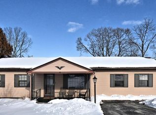 451 Silver Brook Dr, Birdsboro, PA 19508