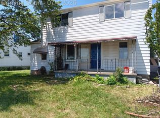 11930 Garfield St, Riverview, MI 48193
