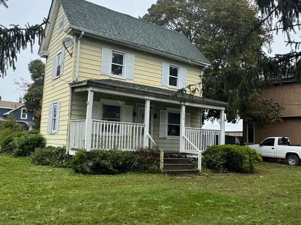1012 E Walnut Rd, Vineland, NJ 08360