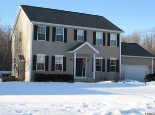 17 Foxglove Way, Malta, NY 12020