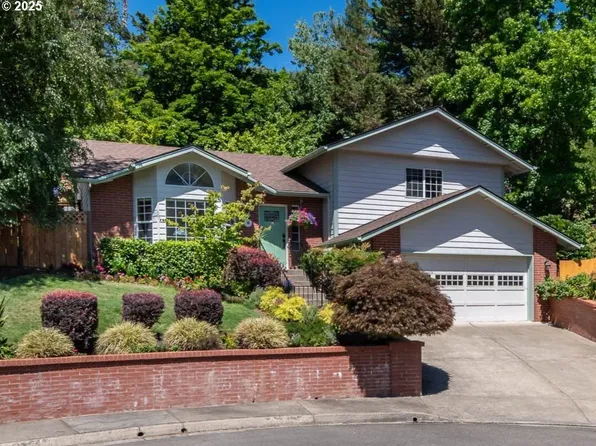 169 NW Brent Ct, Roseburg, OR 97471