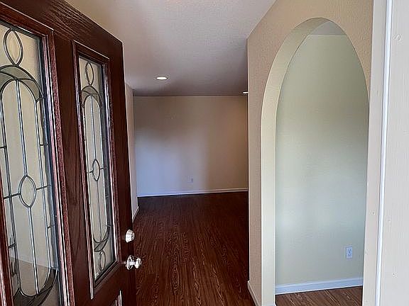 2nd image of 1195 Brentwood Ave