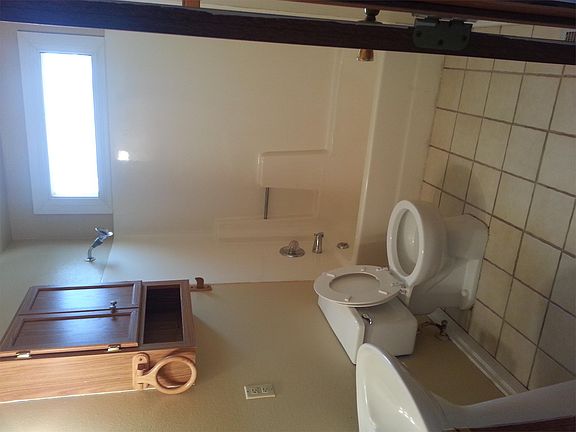 2nd image of 14 Columbine Ct