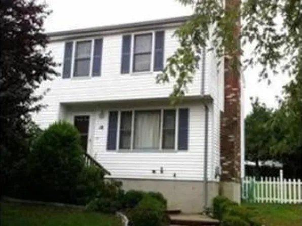 18 Lena Ln, Milford, MA 01757
