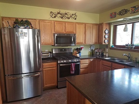 kitchen, new SS appliances 