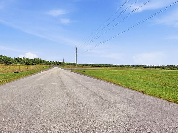4th image of Timbers Dr
