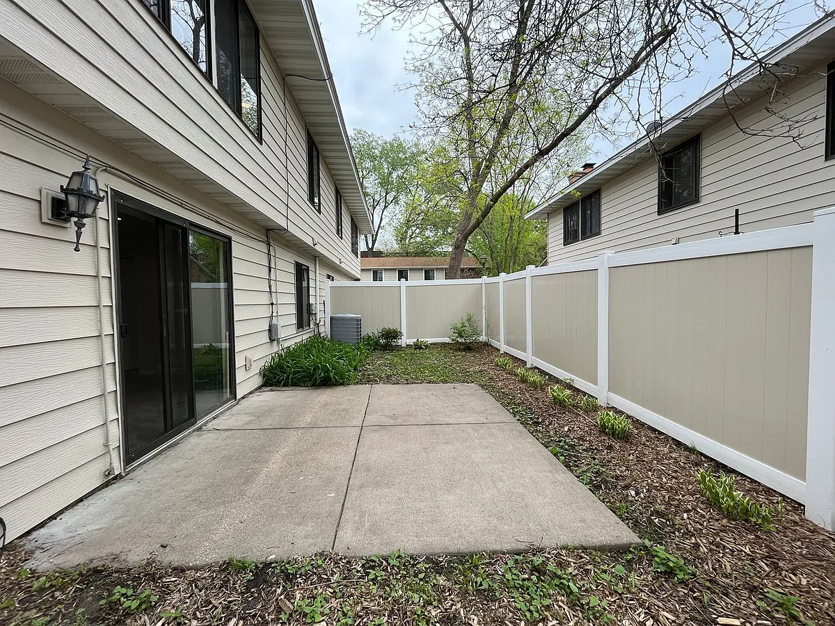 Building Photo - 2257 Oregon Ct