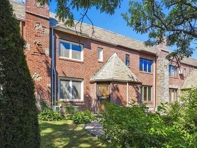 6141 Alderton St, Flushing, NY, 11374