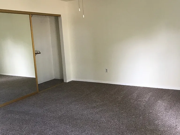 1653 Kildare Dr — Photo 12