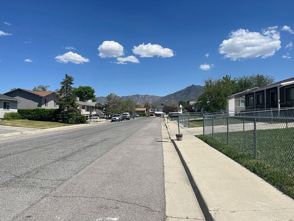 2nd image of 408 Salton St
