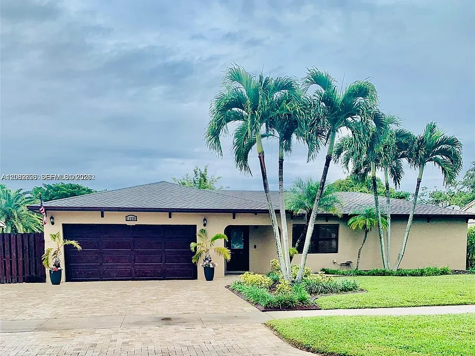 11525 SW 54th St
