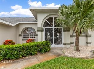 1813 SE 10th Ave, Cape Coral, FL 33990