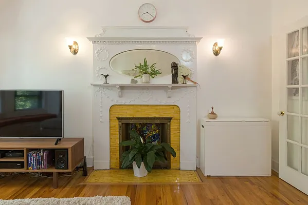 Rented by Compass | media 2