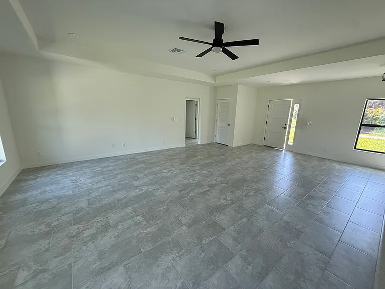 4807 Sabrina Ter — Photo 2