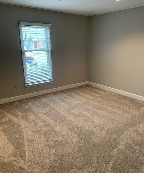 607 Main St #4 — Photo 5