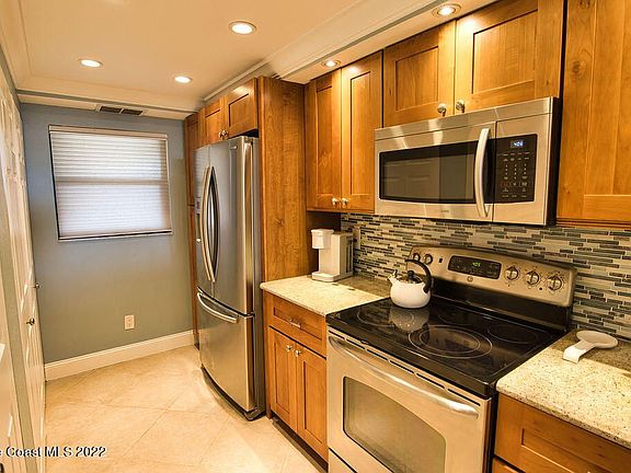 5th image of 1860 N Atlantic Ave APT 105