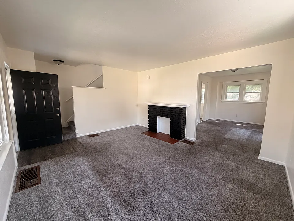 1455 Berdan Ave