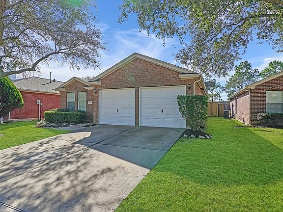 3rd image of 21215 Somerset Park Ln