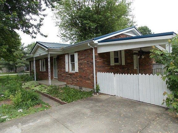 2nd image of 305 Peachtree Ln