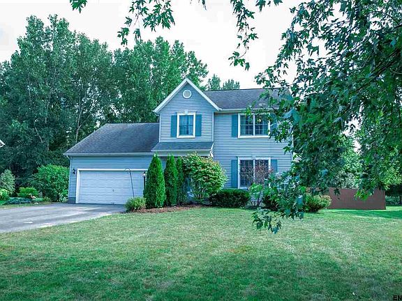 5th image of 422 Robert Dr
