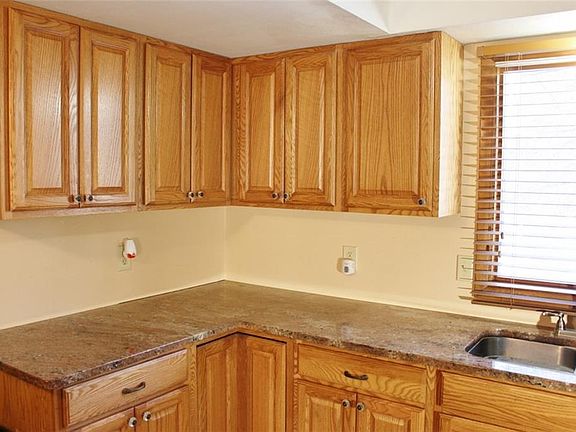 2nd image of 4139 Silverado Dr