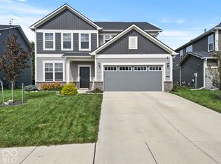 6708 Seattle Slew Dr, Whitestown, IN 46075