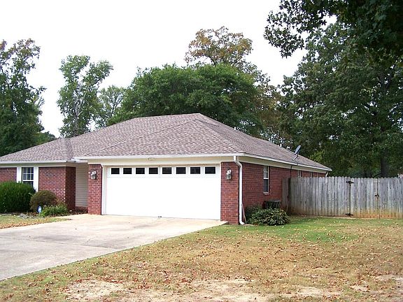 3rd image of 119 Cody Dr