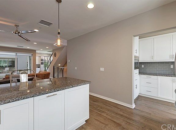 3rd image of 1533 Maxwell Way